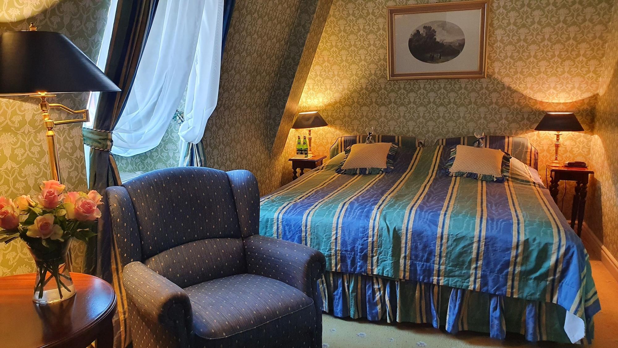 Hotel Podewils Old Town 5*