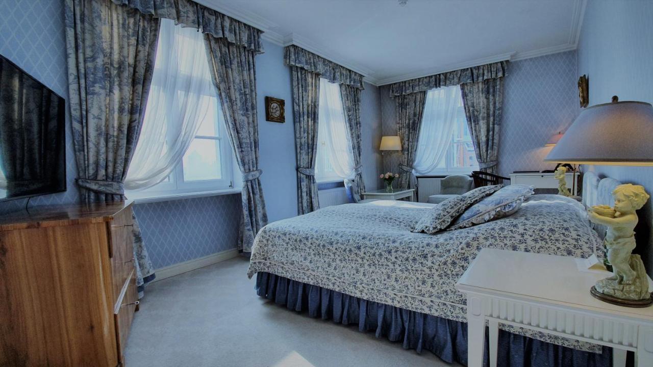 Hotel Podewils Old Town 5*